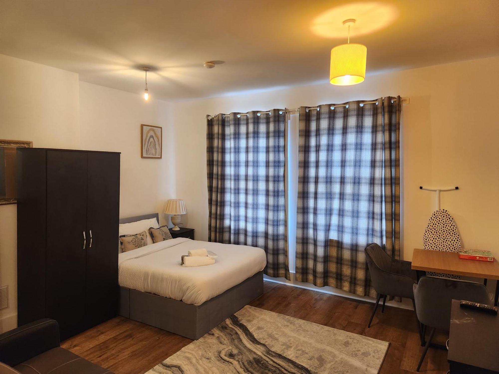 Immaculate 1-Bedroom In Greenhithe Exterior foto