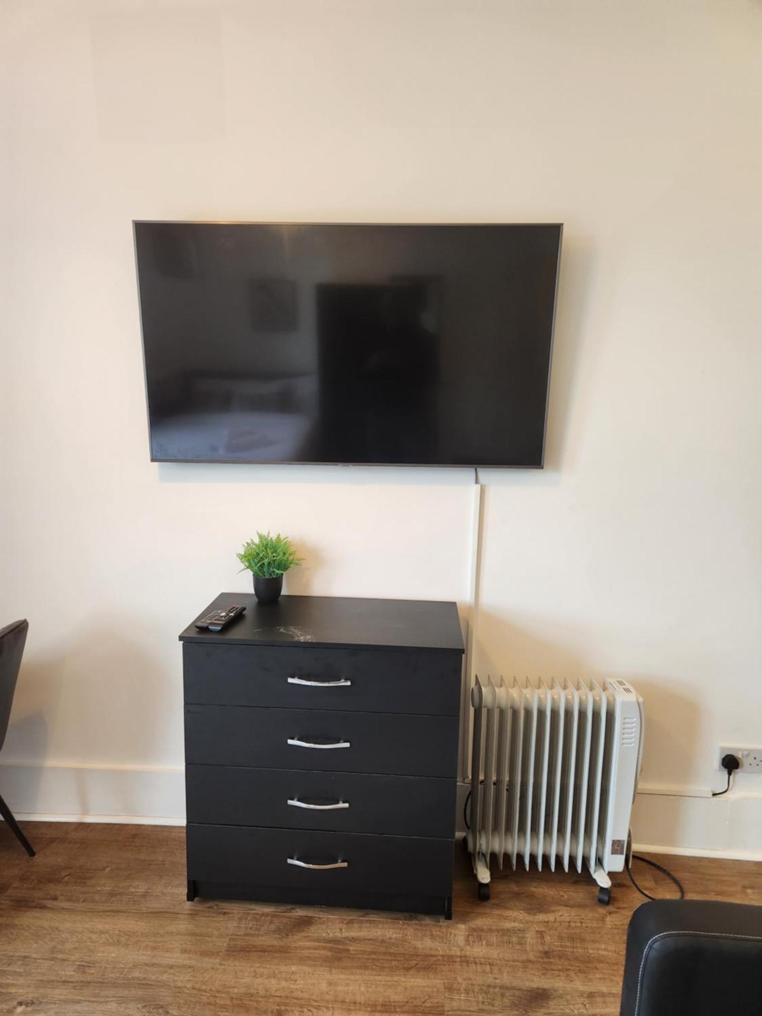 Immaculate 1-Bedroom In Greenhithe Exterior foto